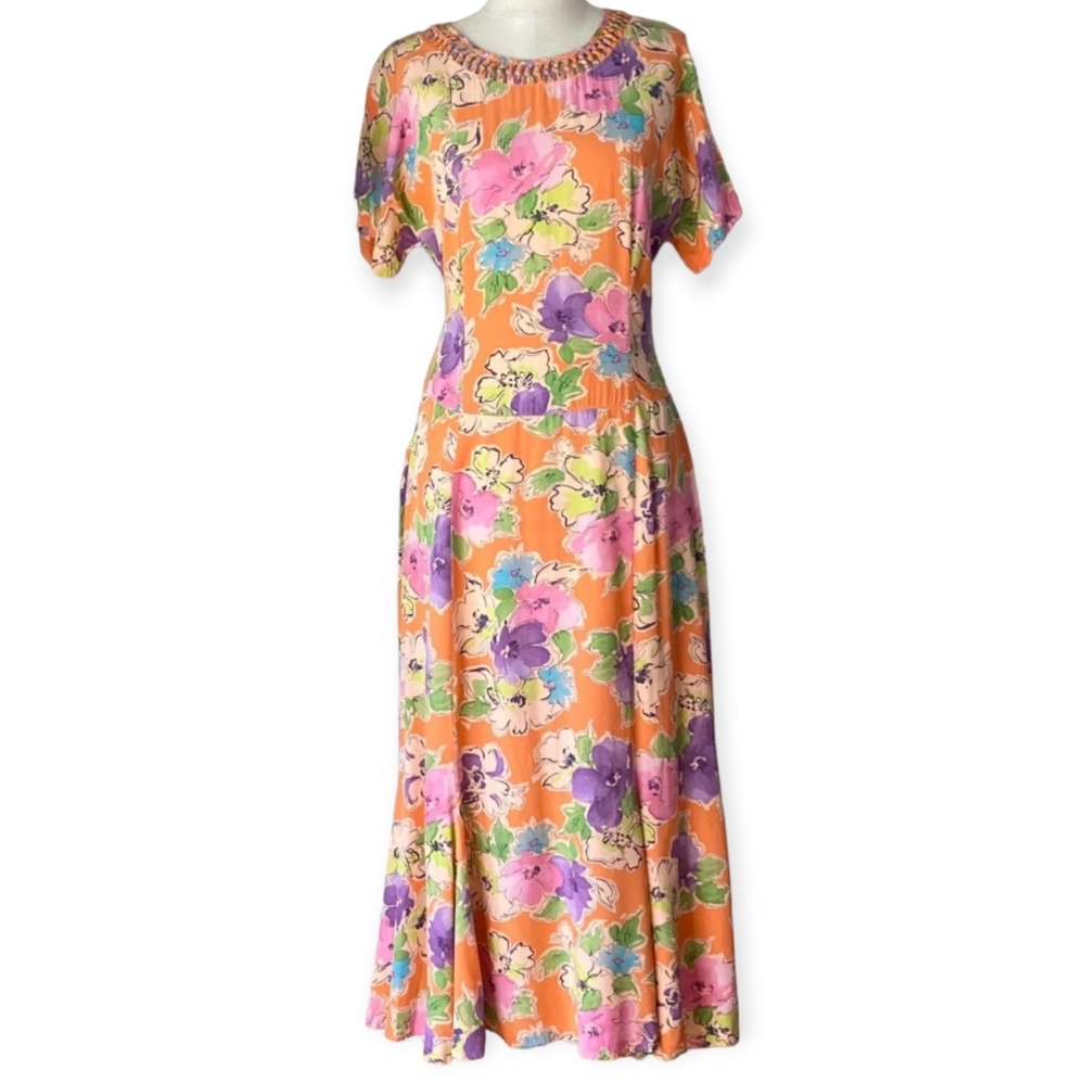 VINTAGE 90s does the 40s